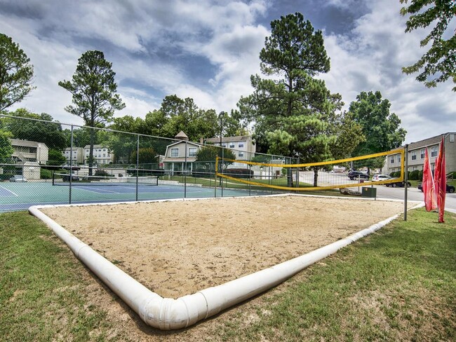 The Overlook Apartment Homes in Huntsville, AL - Foto de edificio - Building Photo