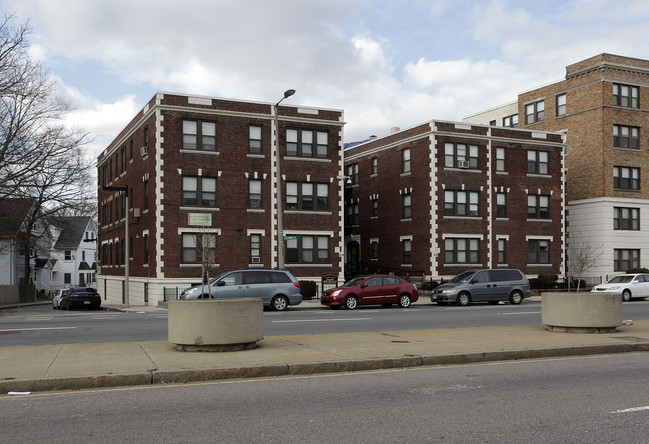 Columbia Road Properties in Dorchester, MA - Foto de edificio - Building Photo