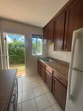 1015 NE 112th St in Biscayne Park, FL - Building Photo - Building Photo