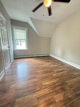 30 Goddard St, Unit 3 in Providence, RI - Foto de edificio - Building Photo