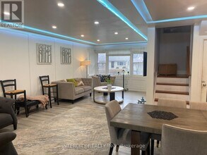 11 Morton Ave in East Gwillimbury, ON - Building Photo - Building Photo