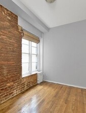 57 Thompson St in New York, NY - Building Photo - Building Photo