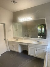 932 Oak Creek Dr in Moore, OK - Building Photo - Building Photo