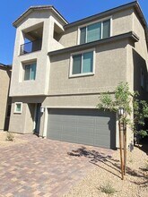 5646 Spring Trellis St in Las Vegas, NV - Building Photo - Building Photo