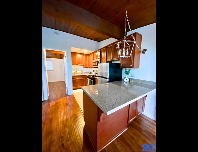 1622 Armacost Ave Los Angeles, CA 90025