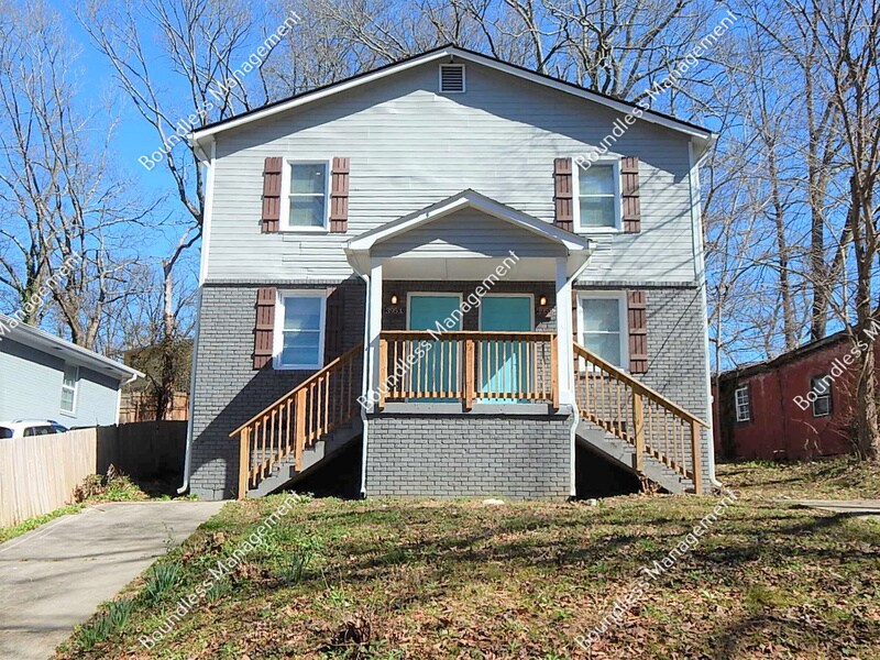 395 Westchester Blvd NW in Atlanta, GA - Building Photo