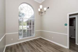 4845 Shadow Pine Cove in Arlington, TN - Foto de edificio - Building Photo