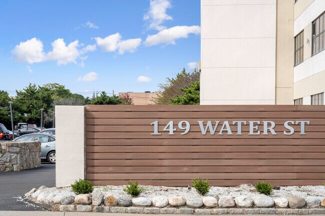 149 Water St in Norwalk, CT - Foto de edificio - Building Photo