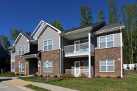 Sumner Ridge in Greensboro, NC - Foto de edificio - Building Photo