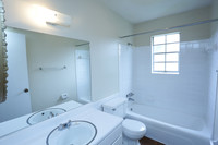 Center Pointe Landings in Center Point, AL - Foto de edificio - Interior Photo