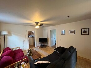 192 Pine St, Unit 192-2 in Burlington, VT - Foto de edificio - Building Photo