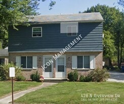 428 N Riverview Dr in Parchment, MI - Building Photo