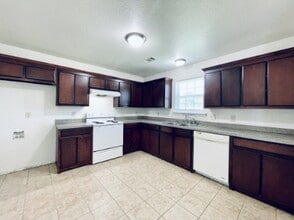 473837 E 1117 Rd in Muldrow, OK - Building Photo - Building Photo