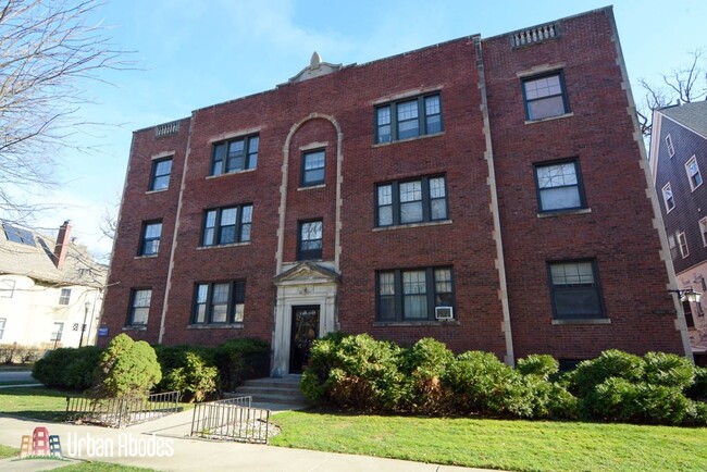 1139 Maple Ave, Unit 2