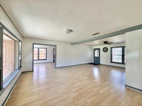 1107 Dogwood St in Tyler, TX - Building Photo - Building Photo