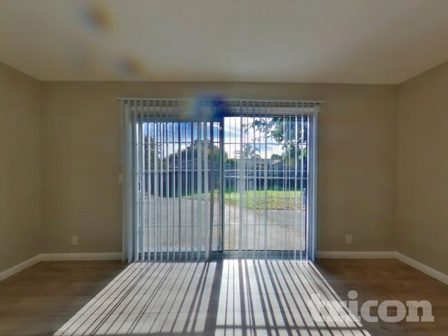 1276 Alderwood Way in Vacaville, CA - Building Photo - Building Photo