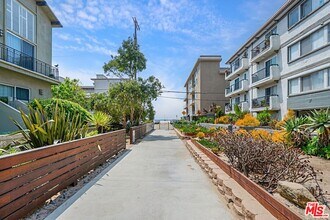 20 1/2 Northstar St in Marina Del Rey, CA - Building Photo - Building Photo