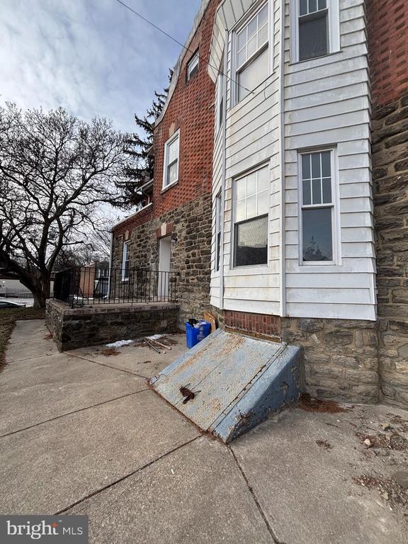 property at 2025 N 62nd St