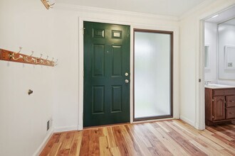 19407 Battleridge Way in Gaithersburg, MD - Building Photo - Building Photo