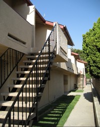 3833 Bresee Ave in Baldwin Park, CA - Foto de edificio - Building Photo