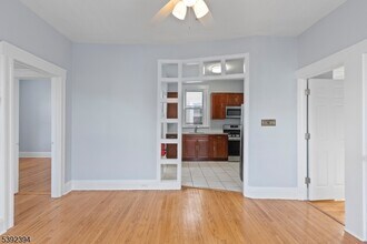 40 Yereance Ave in Clifton, NJ - Building Photo - Building Photo