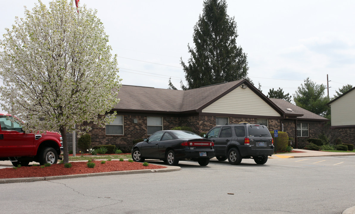 Noble Manor in Noblesville, IN - Building Photo