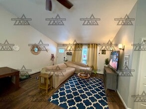 1904 Blackburn Way in North Pole, AK - Building Photo - Building Photo