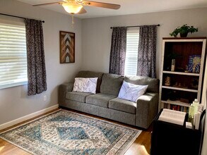 2121 8th Ave N in St. Petersburg, FL - Foto de edificio - Building Photo