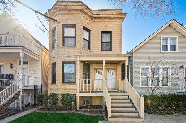 property at 2523 W Winona St