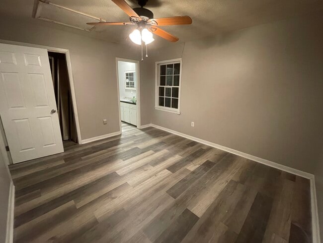 8848 Deerwood Dr in North Charleston, SC - Building Photo - Building Photo