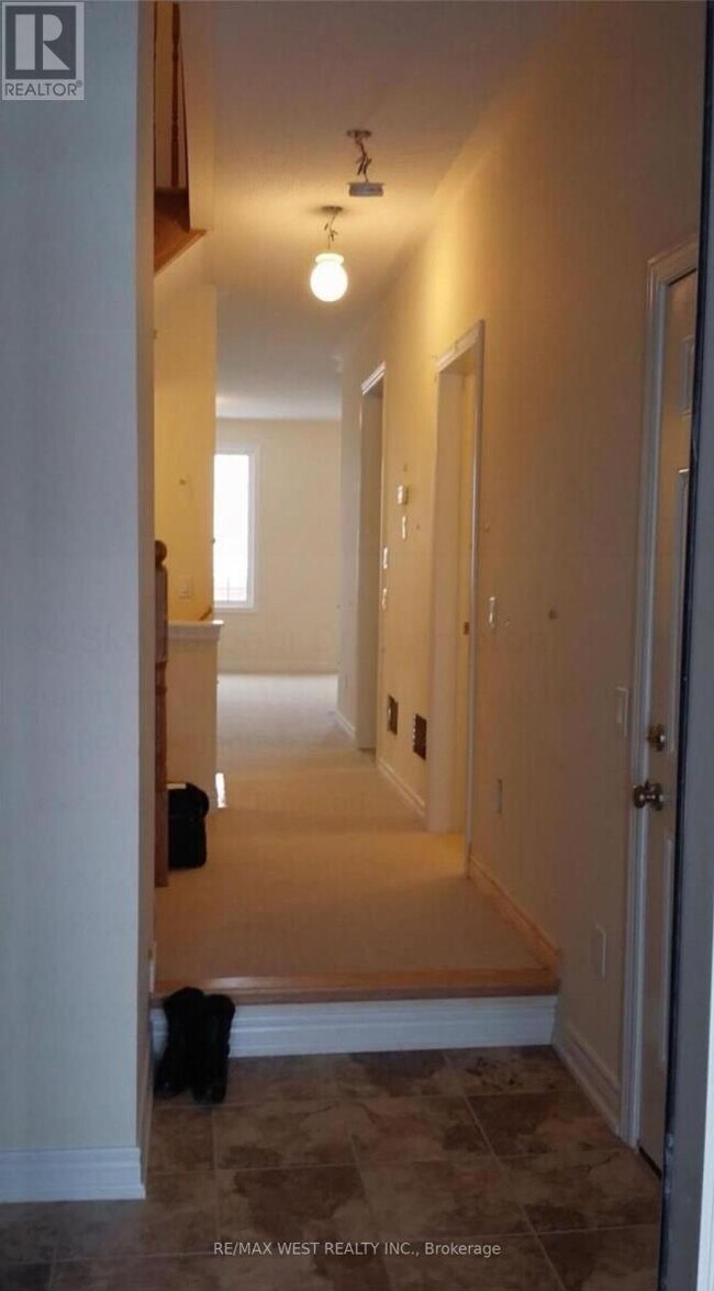 90 Sky Harbour Dr in Brampton, ON - Building Photo - Building Photo