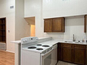 2305 55th St in Galveston, TX - Building Photo - Building Photo