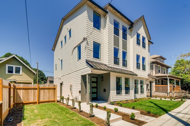 property at 3955 N Vancouver Ave