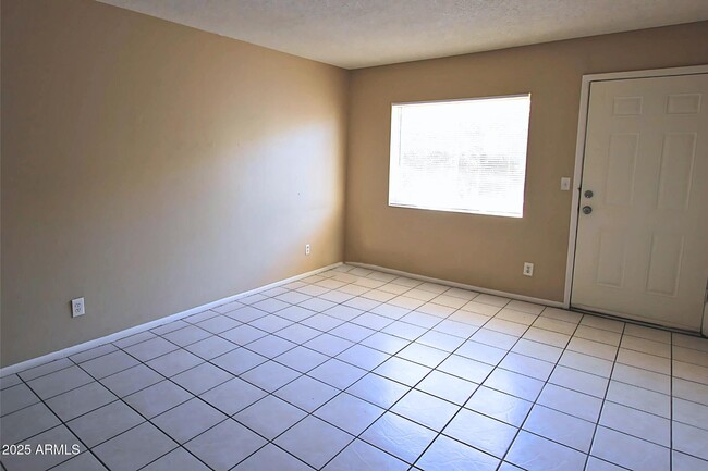 1742 E 6th Ave in Mesa, AZ - Building Photo - Building Photo