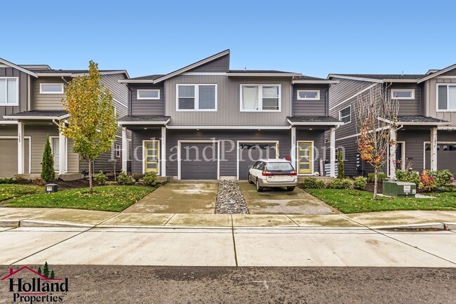 1235 S 28th Ave in Cornelius, OR - Building Photo - Building Photo