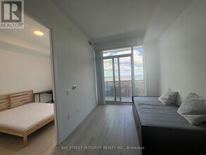 55 Cooper St in Toronto, ON - Building Photo - Building Photo