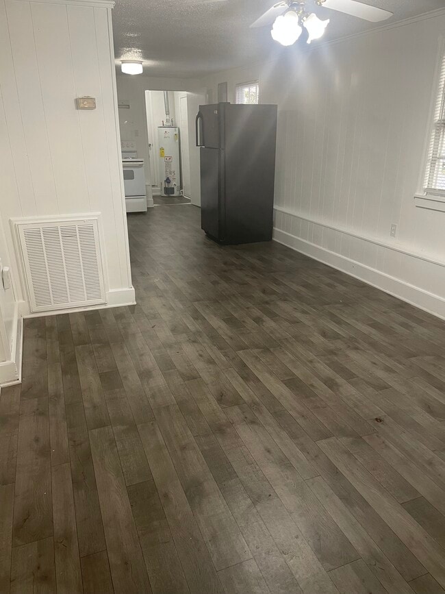 650 Laurel St, Unit 650