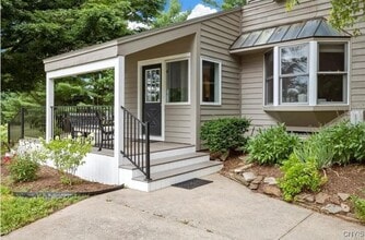 2943 Lumbard Rd in Clinton, NY - Building Photo - Building Photo