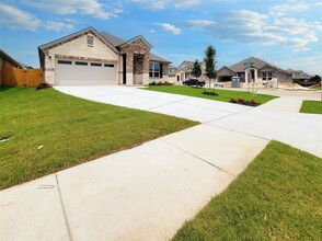 329 Abruzzi St in Leander, TX - Building Photo - Building Photo