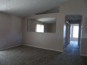 1681 Montecito Ave in Deltona, FL - Building Photo - Building Photo