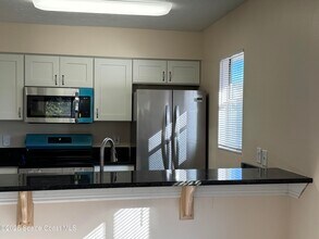 2398 Fox Hollow Dr in Titusville, FL - Building Photo - Building Photo