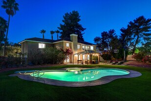 2224 Lucerne Ct in Henderson, NV - Building Photo