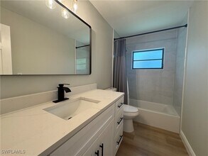 2211 SW 14th Pl in Cape Coral, FL - Building Photo - Building Photo