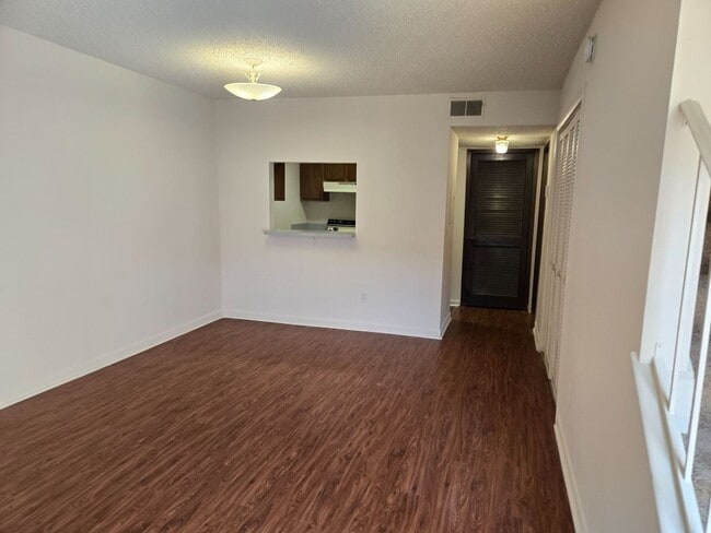 property at 310 Yelton Ct