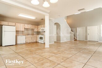 18019 Birdwater Dr in Tampa, FL - Building Photo - Building Photo