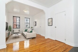 164 Waverly Pl in New York, NY - Building Photo - Building Photo