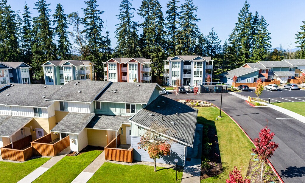 Woodcreek Poulsbo, WA Apartments