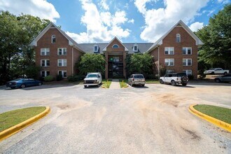 427 Harper Ave in Auburn, AL - Foto de edificio - Building Photo