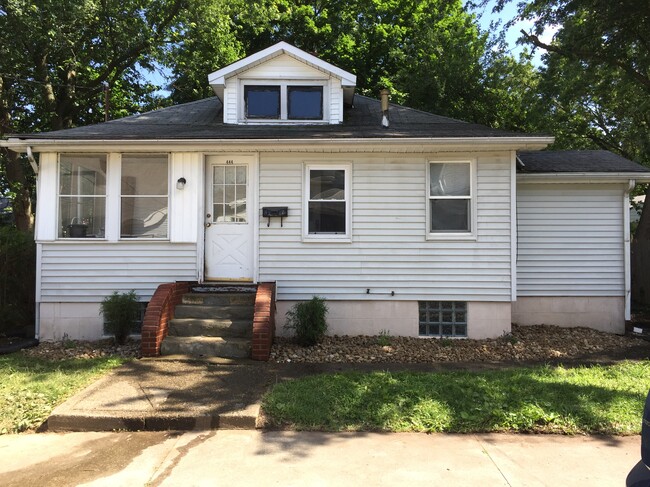 property at 444 W Wilbeth Rd