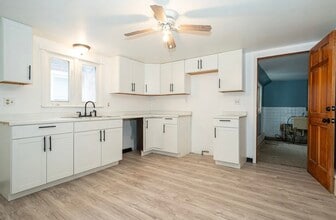 166 Barnard St in Buffalo, NY - Building Photo - Building Photo